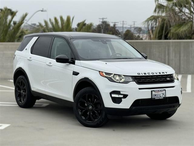 $13995 : 2016 Land Rover Discovery Spo image 3