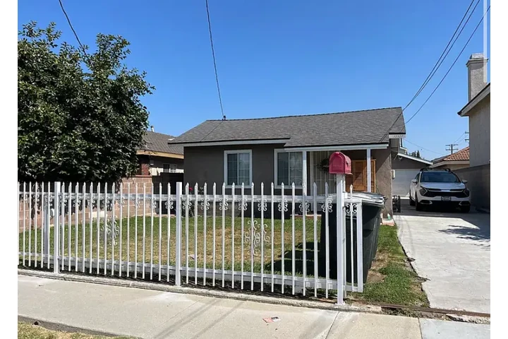 $1450 : 🏠Minutes from LAX✈ & SoFi🏟️ image 1