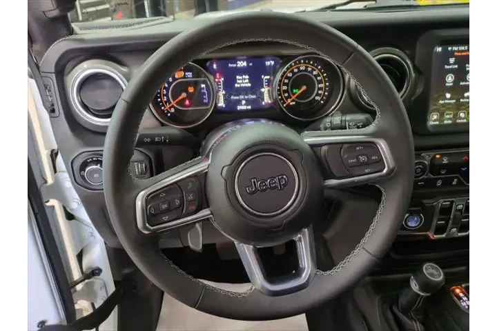 $34650 : Jeep Wrangler 2023 4x4 Sahar image 5