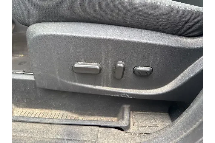 $9526 : Ford C-MAX Hybrid 2017 SE 4d image 10