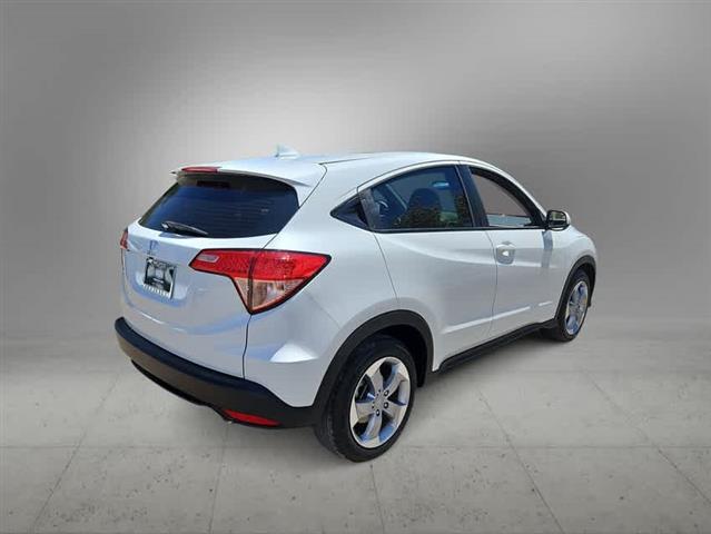 $15990 : Pre-Owned 2017 Honda HR-V LX image 5