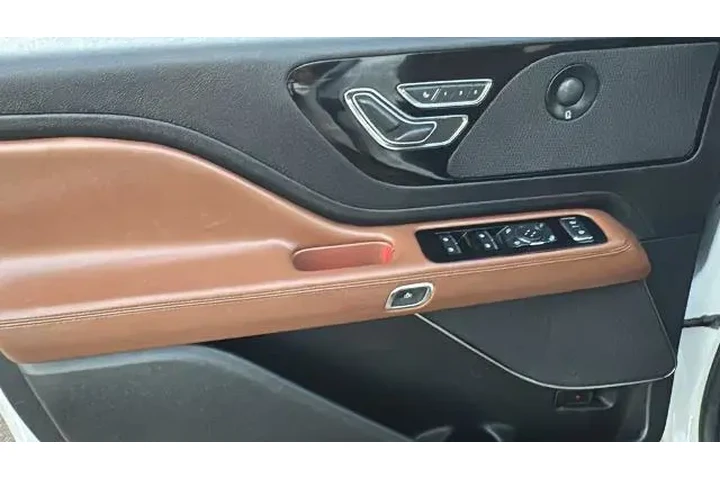 $39922 : Lincoln Aviator 2023 Reserve image 6