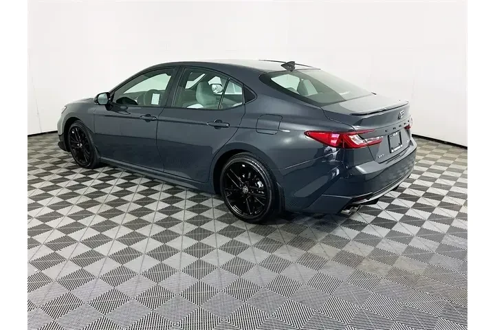 $35900 : Toyota Camry 2026 SE 4dr Sed image 5