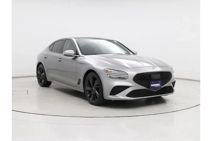 $31998 : Genesis G70 2023 2.0T 4dr Se image 1