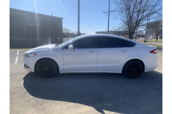 $7495 : 2016 Fusion SE image 3