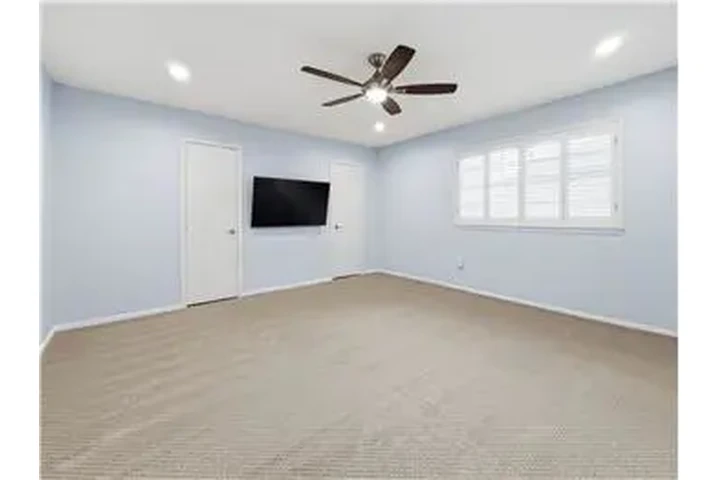 $2575 : Rental property with 2 bedro image 10