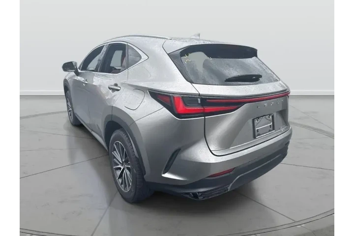 $33117 : Lexus NX 350 2022 AWD 4dr Cr image 6