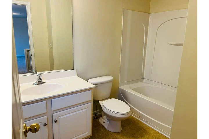 $1150 : Magnífica casa de 3 dormitorio image 9