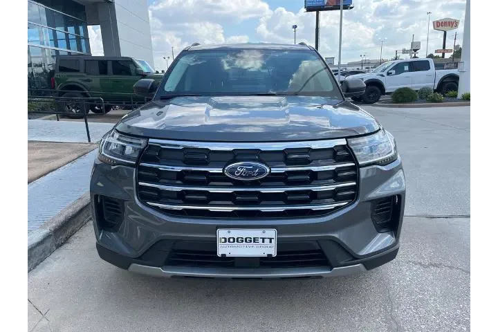 $36399 : Ford Explorer 2025 Active 4d image 2