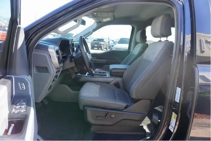 $38888 : Ford F-150 2023 4x2 XLT 4dr image 7