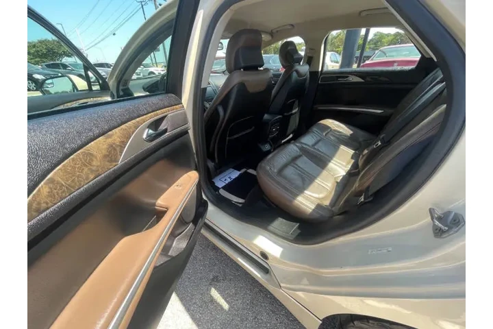 $8900 : 2015 MKZ image 8