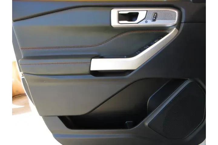 $35161 : Ford Explorer 2023 AWD Timbe image 9