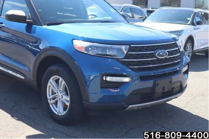 $27947 : Ford Explorer 2022 AWD XLT 4 image 3