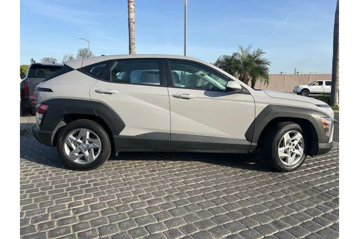$20995 : Hyundai KONA 2024 SE 4dr Cro image 5