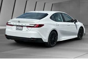 $32700 : Toyota Camry 2026 SE 4dr Sed thumbnail