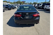 2018 Camry 4dr Sdn I4 Auto SE thumbnail