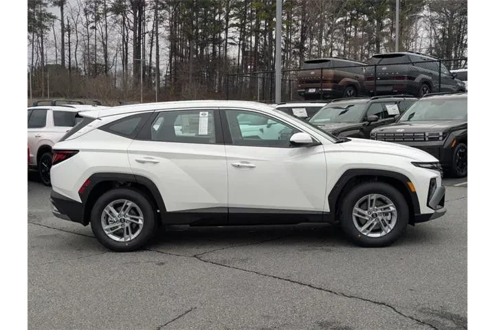 $25684 : Hyundai TUCSON 2025 SE 4dr S image 8