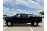 $38319 : Chevrolet Silverado 2500HD 2 thumbnail