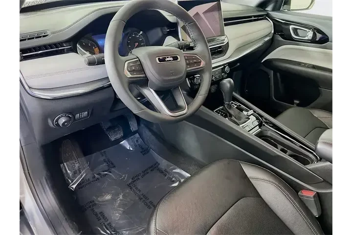 $20500 : Jeep Compass 2023 4x4 Limite image 9