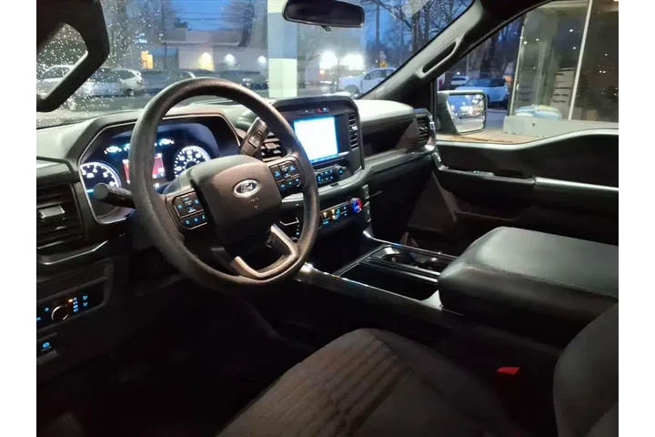 $38941 : Ford F-150 2023 4x4 XL 4dr S image 9