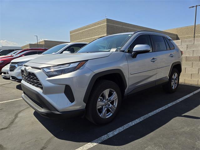 $32491 : Pre-Owned 2023 RAV4 XLE image 7