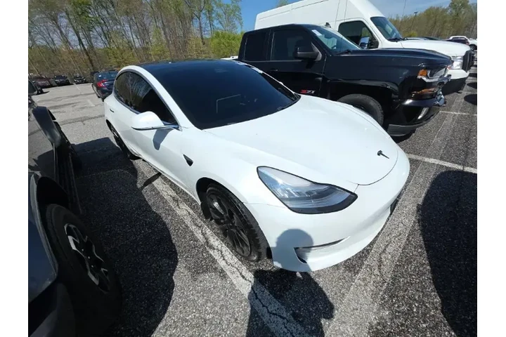 $21493 : Tesla Model 3 2020 AWD Stand image 3