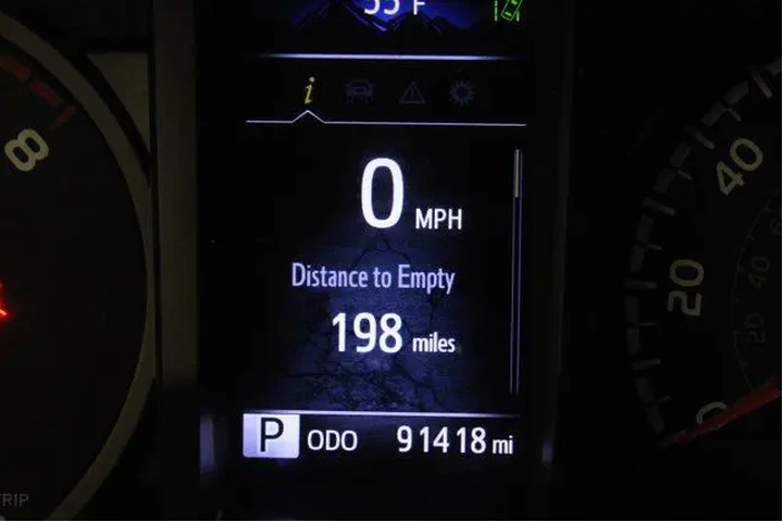 $22951 : Toyota Tacoma 2020 4x2 SR5 4 image 10