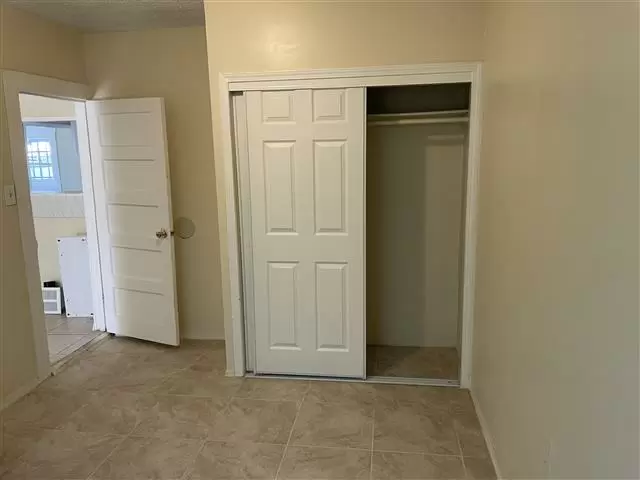 $1995 : 2 bedroom, Los Angeles, image 3