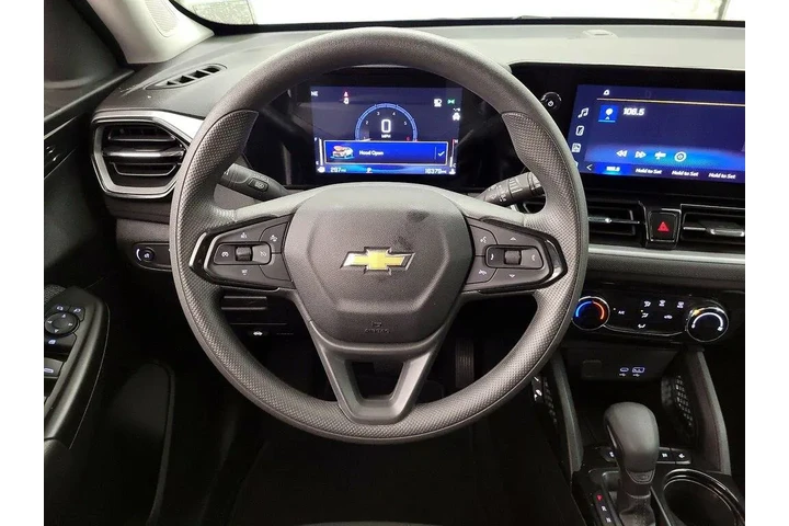 $21998 : Chevrolet Trailblazer 2025 L image 10