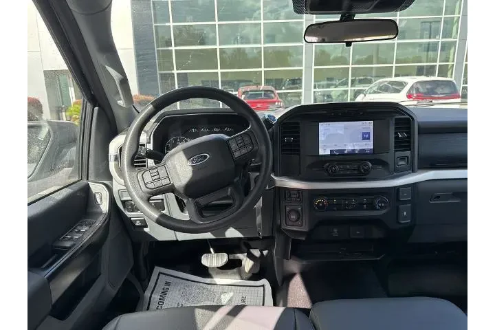 $30088 : Ford F-150 2021 4x4 XL 4dr S image 10