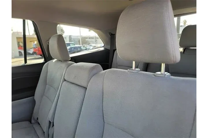 $15488 : Honda Pilot 2016 LX 4dr SUV image 10