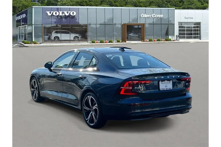 $26500 : Volvo S60 2023 B5 Core Dark image 4