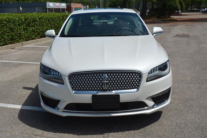 2018 MKZ Reserve image 3