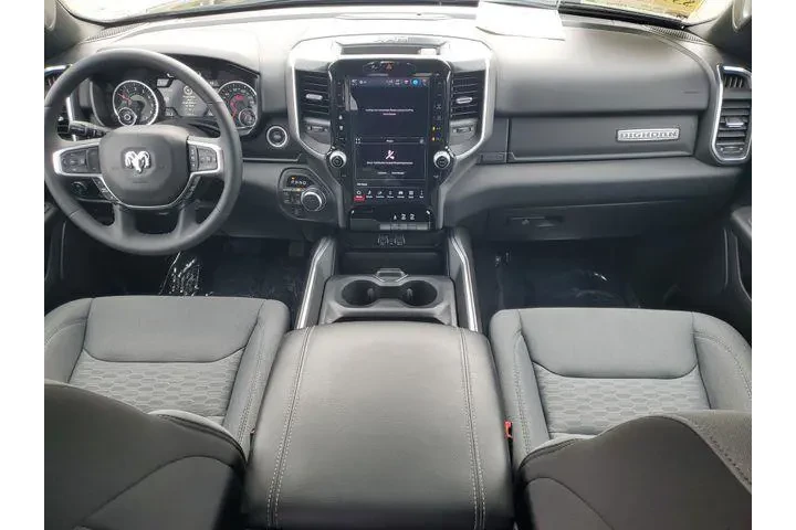 $39993 : Ram 1500 2025 4x4 Big Horn 4 image 8