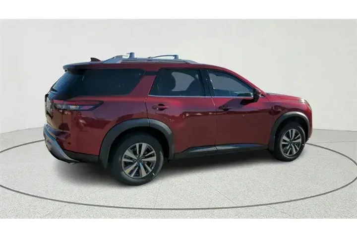 $30852 : Nissan Pathfinder 2023 SL 4d image 8