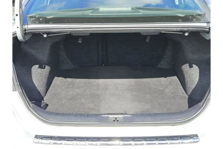 Nissan Altima 2023 AWD 2.5 S image 9