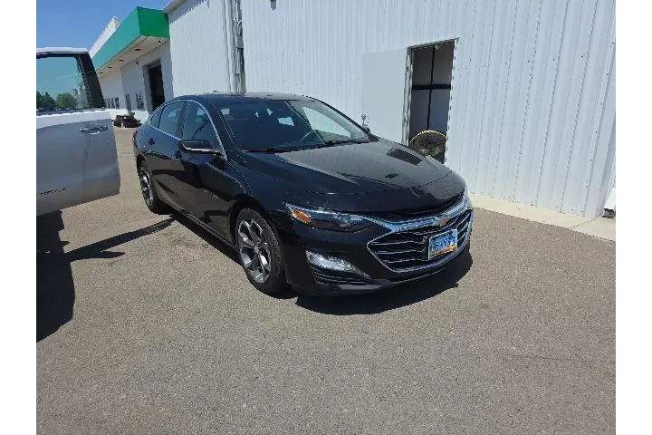 $19775 : Chevrolet Malibu 2024 LT 4dr image 1