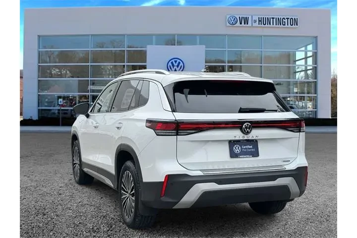 $28950 : Volkswagen Tiguan 2025 AWD S image 5