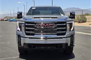 $75663 : New 2024 Sierra 2500 HD SLT thumbnail