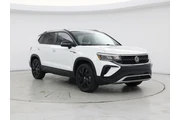 Volkswagen Taos 2024 AWD SE en Raleigh