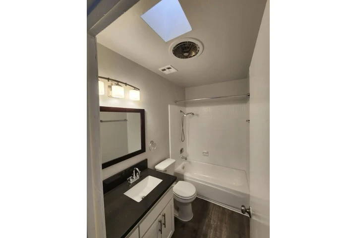 $1100 : ¡Rento apto de 1 habitación! image 6