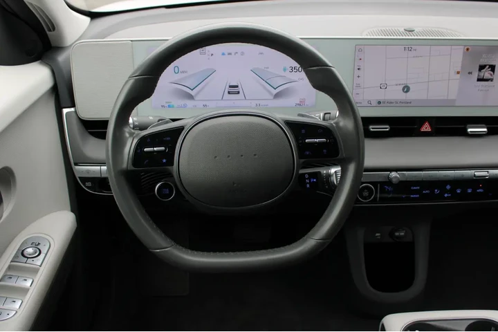 $24995 : 2024 Ioniq 5 SE RWD image 9