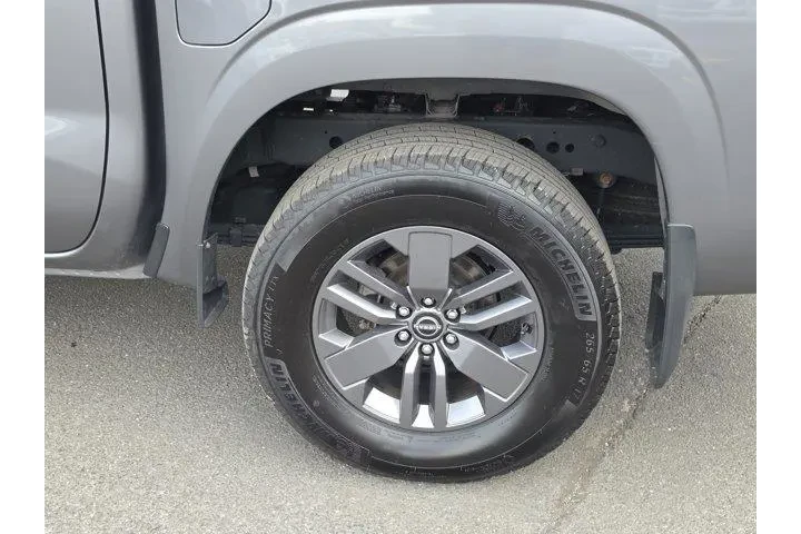 $33871 : Nissan Frontier 2025 4x4 SV image 8