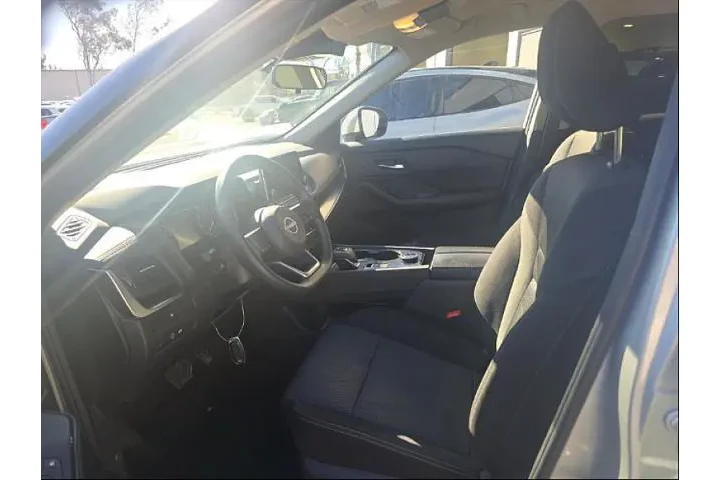 $21995 : Nissan Rogue 2024 AWD SV 4dr image 5