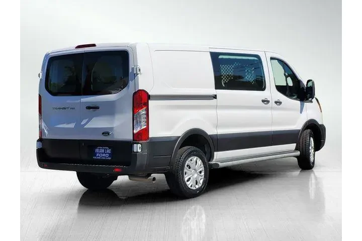 $33442 : Ford Transit 2024 250 3dr SW image 4