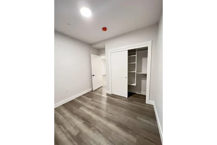 $800 : New with a View Rent Today 🎁 image 9