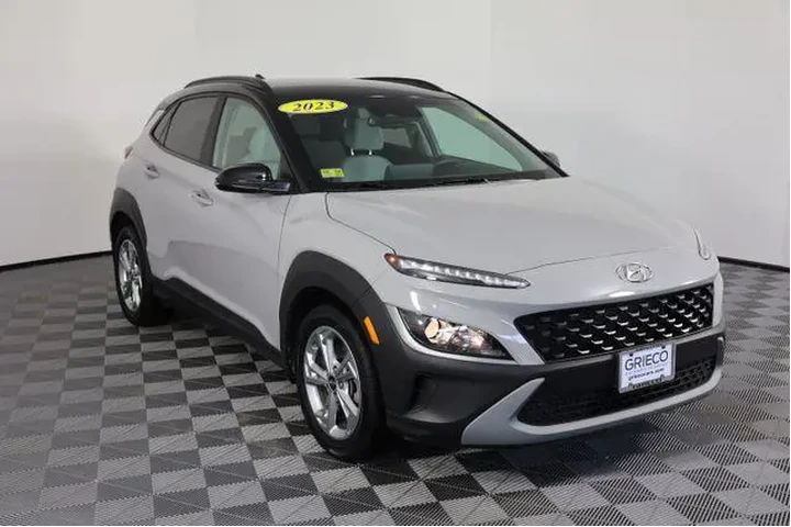 $20989 : Hyundai KONA 2023 AWD SEL 4d image 1