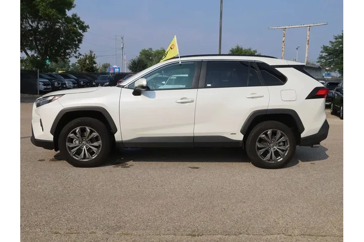 $25977 : Toyota RAV4 Hybrid 2022 AWD image 6