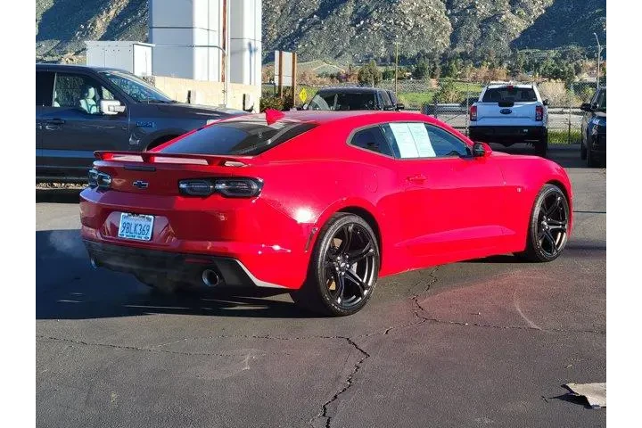$32000 : Chevrolet Camaro 2020 SS 2dr image 2