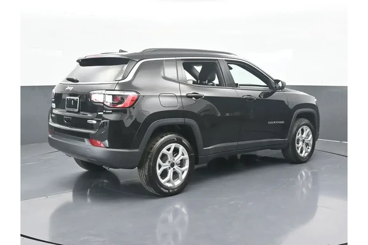$27994 : Jeep Compass 2026 4x4 Latitu image 6